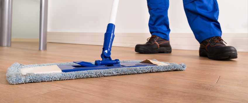 The difference between cleaning hardwood and laminate flooring